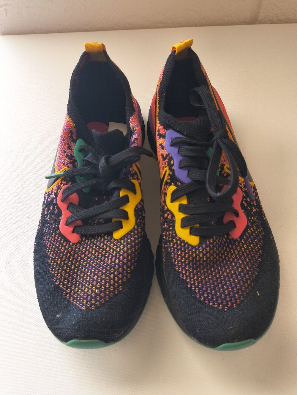 Nike Epic React Flyknit 2 - Size 9.5
